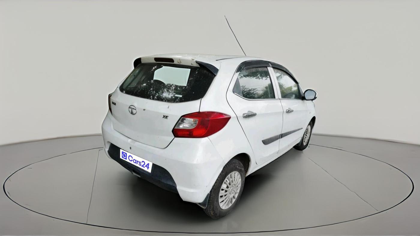 2017 Tata Tiago XE DIESEL, Diesel, Manual, 56,999 km, exterior