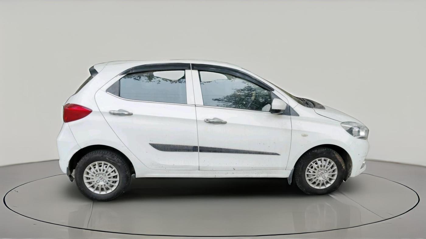 2017 Tata Tiago XE DIESEL, Diesel, Manual, 56,999 km, exterior