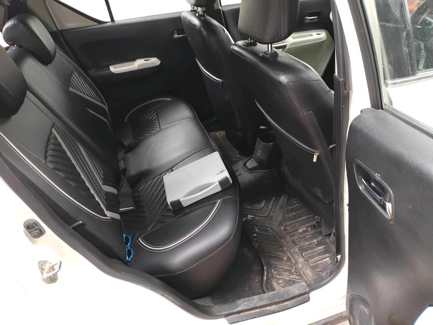 2018 Maruti IGNIS DELTA 1.2, Petrol, Manual, 74,630 km, interior