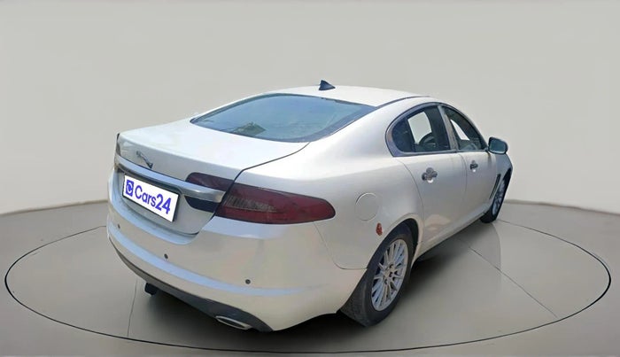 2015 Jaguar XF 2.0 DIESEL, Diesel, Automatic, 1,04,840 km, exterior
