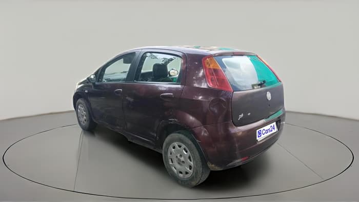 2012 Fiat Grand Punto DYNAMIC 1.3, Diesel, Manual, 1,57,894 km, exterior