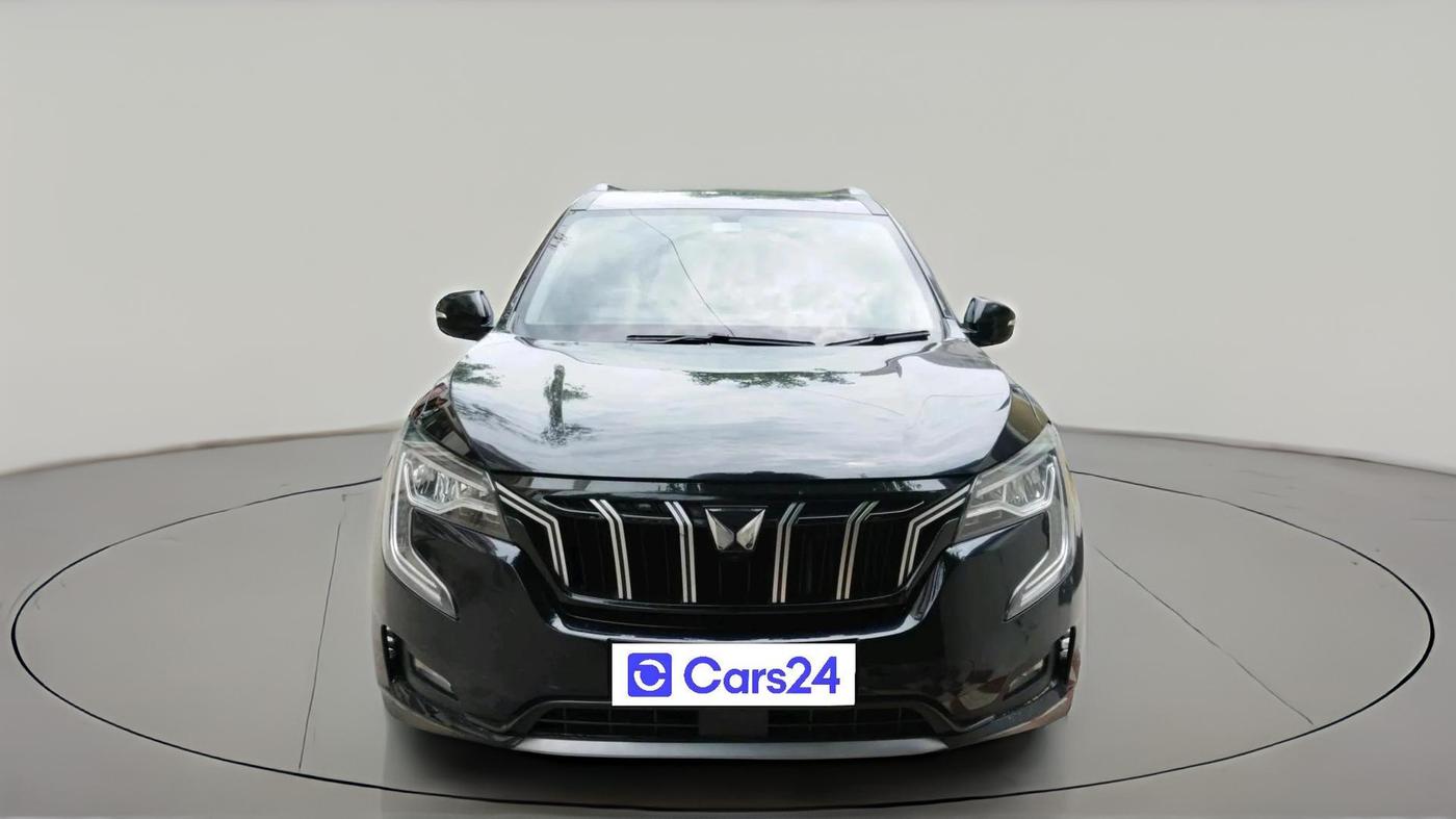 2023 Mahindra XUV700 AX 5 P AT 5 STR, Petrol, Automatic, 35,911 km, exterior