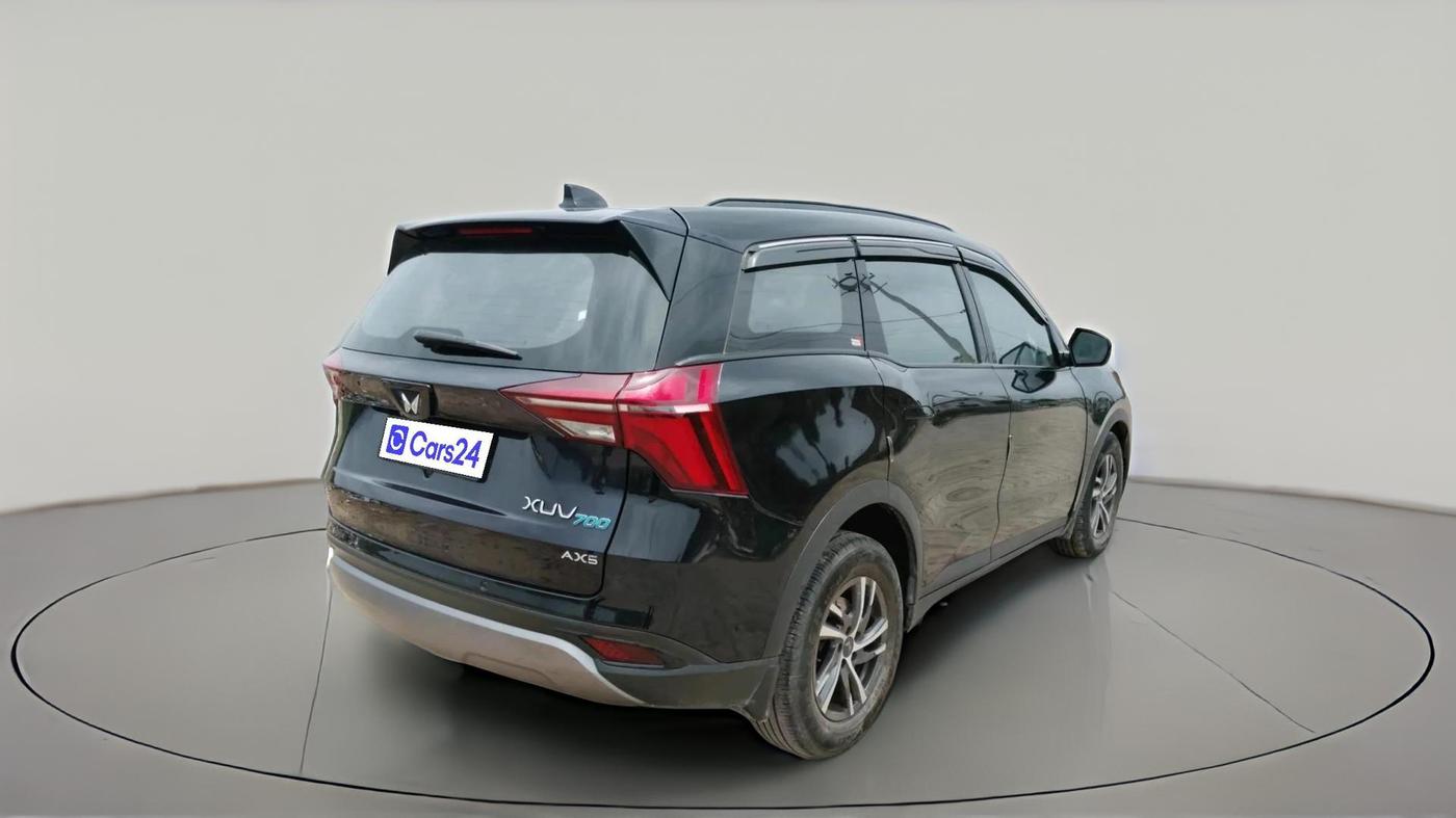2023 Mahindra XUV700 AX 5 P AT 5 STR, Petrol, Automatic, 35,911 km, exterior