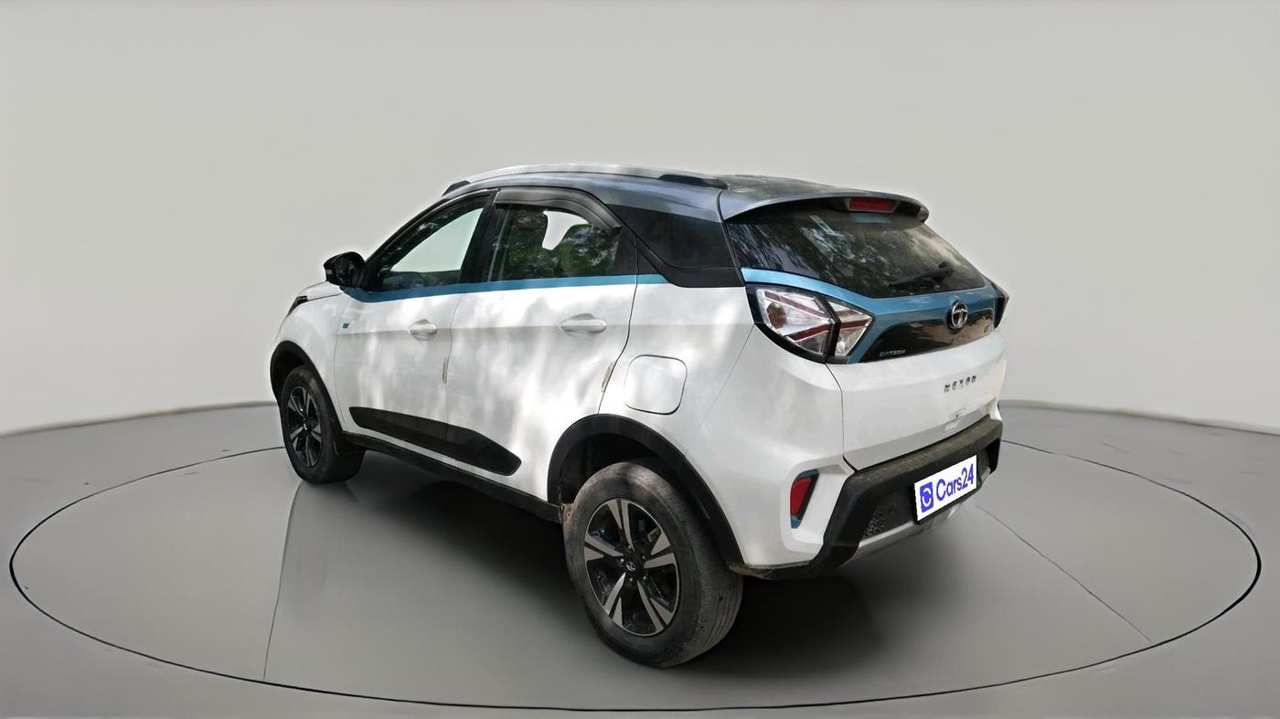 2023 Tata NEXON EV XZ PLUS LUX, Electric, Automatic, 59,698 km, exterior
