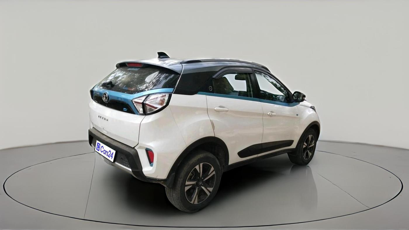 2023 Tata NEXON EV XZ PLUS LUX, Electric, Automatic, 59,698 km, exterior