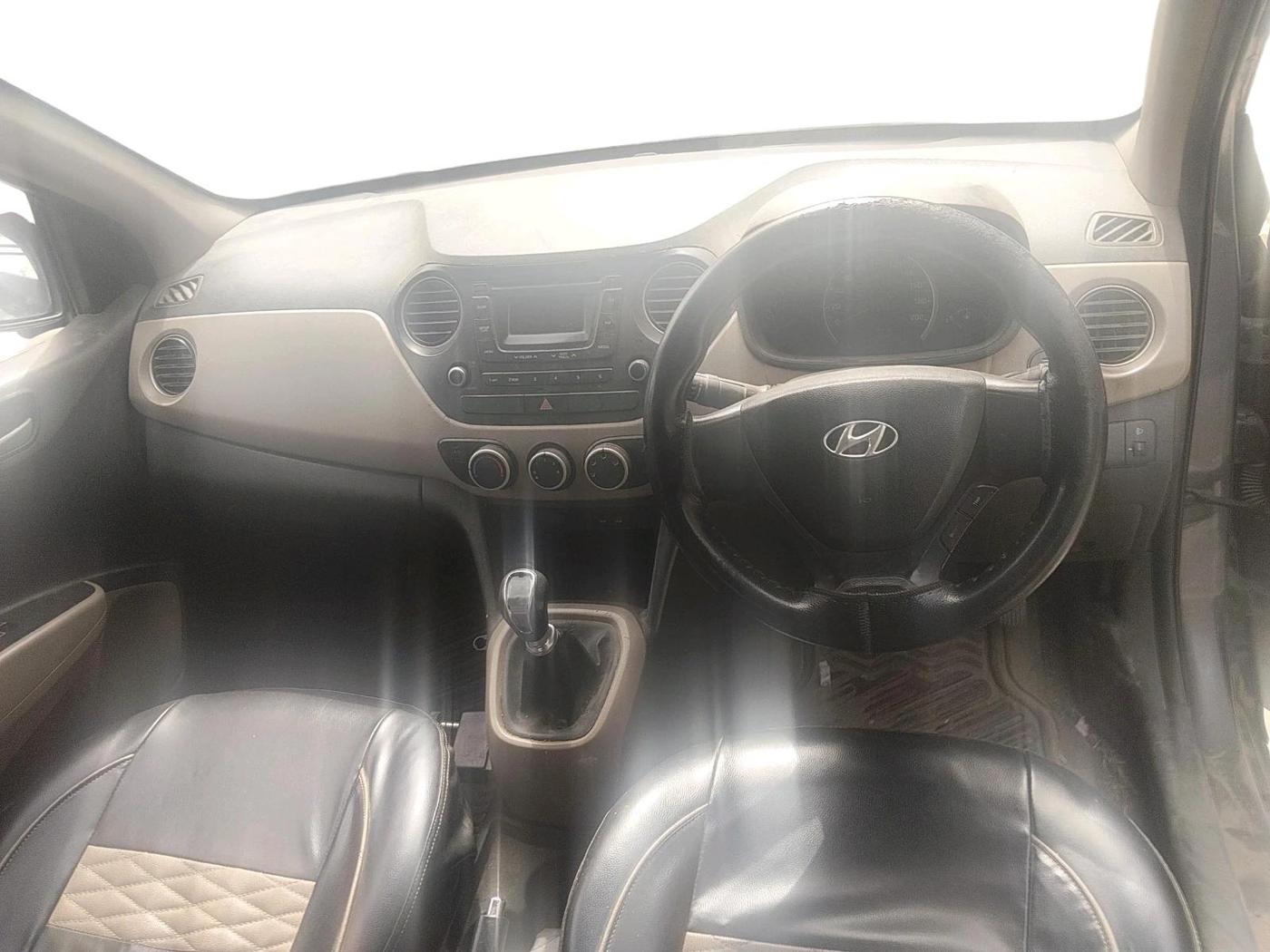 2014 Hyundai Grand i10 SPORTZ 1.1 CRDI, Diesel, Manual, 1,05,178 km, interior