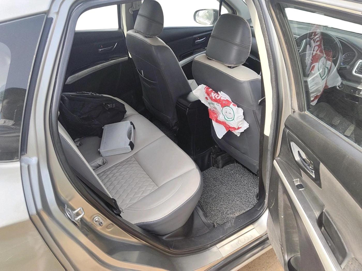 2015 Maruti S Cross ZETA 1.3, Diesel, Manual, 1,75,689 km, interior