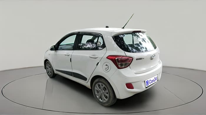 2015 Hyundai Grand i10 MAGNA 1.1 CRDI, Diesel, Manual, 1,80,407 km, exterior