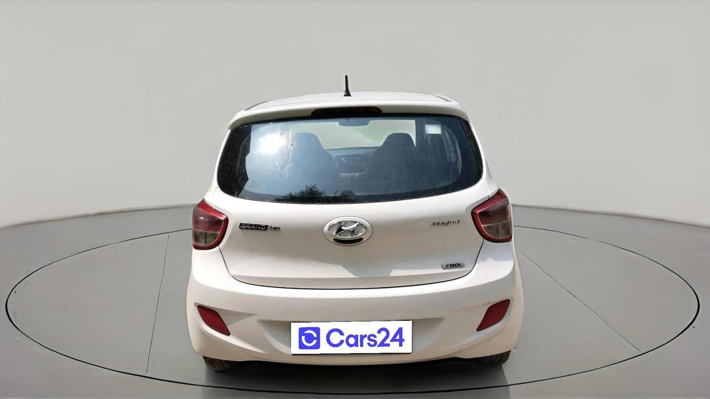 2015 Hyundai Grand i10 MAGNA 1.1 CRDI, Diesel, Manual, 1,80,407 km, exterior