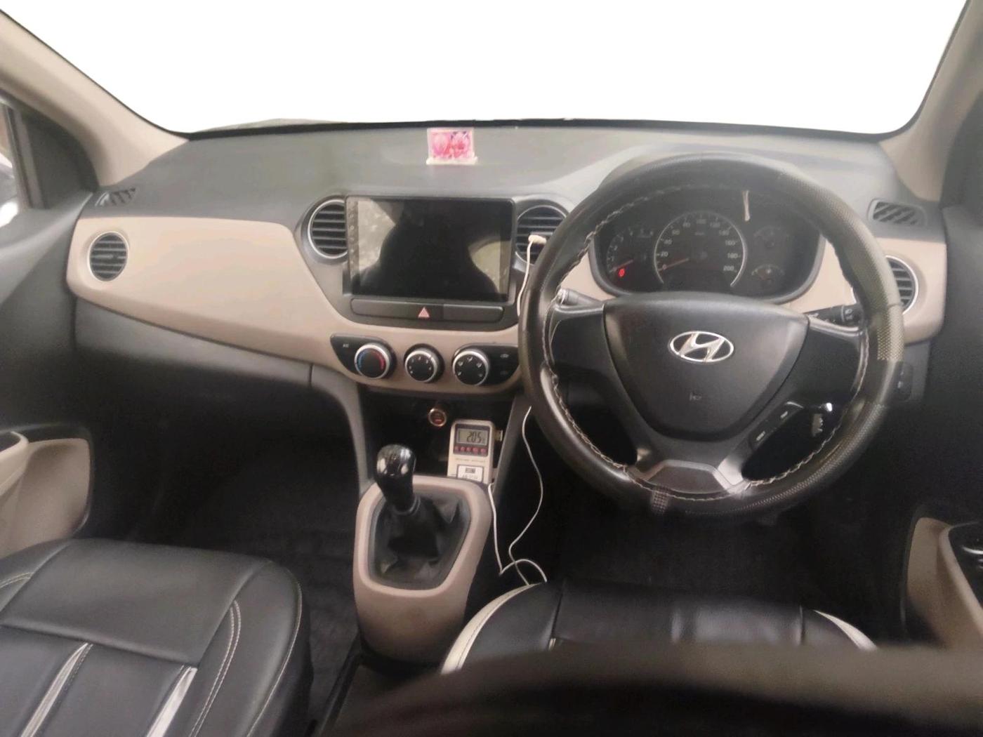 2015 Hyundai Grand i10 MAGNA 1.1 CRDI, Diesel, Manual, 61,626 km, interior