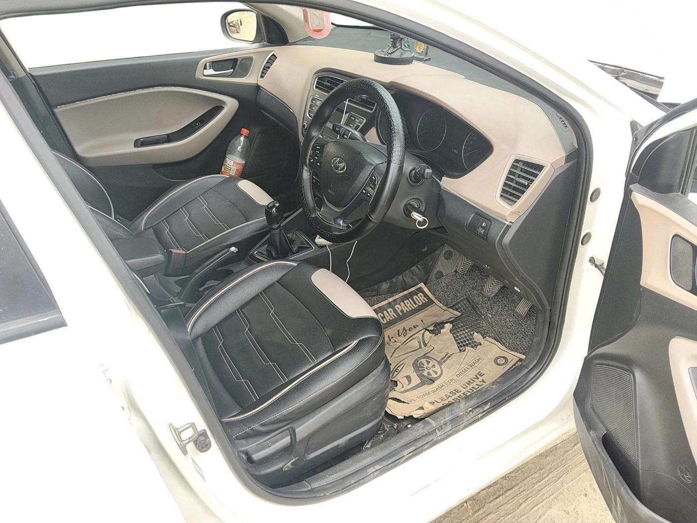 2019 Hyundai Elite i20 MAGNA PLUS 1.2, Petrol, Manual, 81,868 km, interior