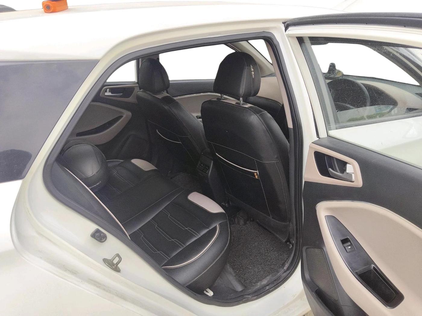 2019 Hyundai Elite i20 MAGNA PLUS 1.2, Petrol, Manual, 81,868 km, interior