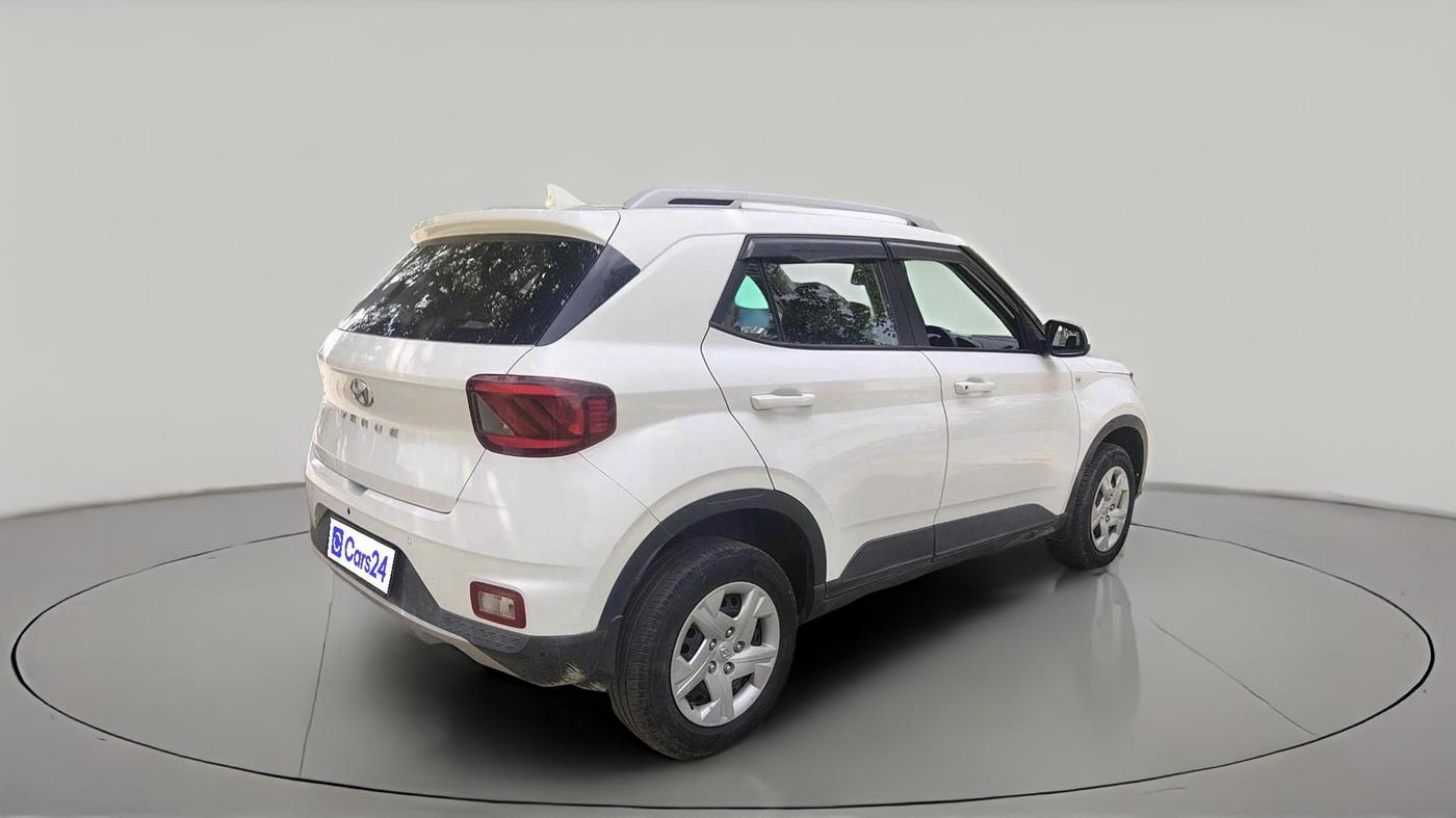 2020 Hyundai VENUE S 1.2, Petrol, Manual, 26,211 km, exterior