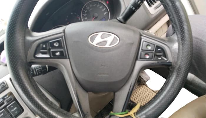 2013 Hyundai i20 SPORTZ 1.4 CRDI, Diesel, Manual, 1,25,150 km, interior