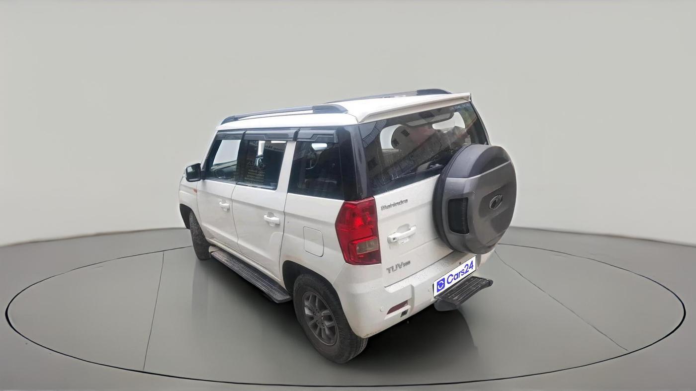 2017 Mahindra TUV300 T10, Diesel, Manual, 1,38,027 km, exterior