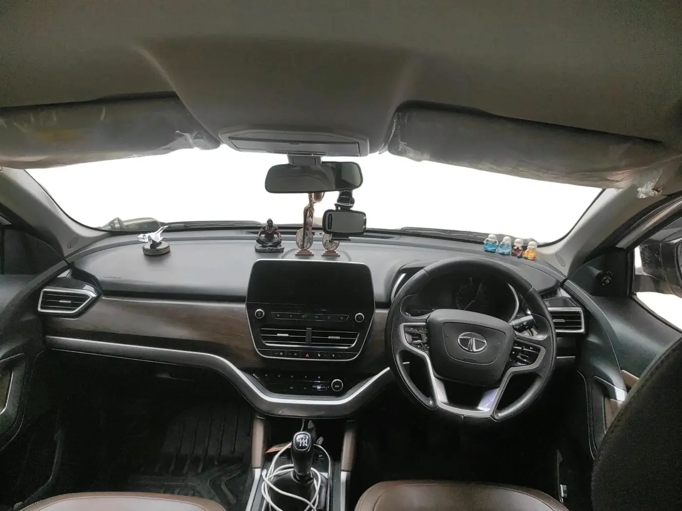 2019 Tata Harrier XZ 2.0L, Diesel, Manual, 1,06,122 km, interior