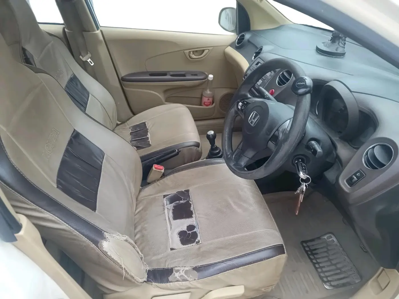 2013 Honda Amaze 1.5L I-DTEC S, Diesel, Manual, 2,15,053 km, interior