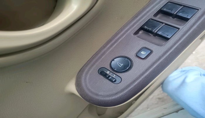 2013 Honda Amaze 1.5L I-DTEC S, Diesel, Manual, 2,15,053 km, interior