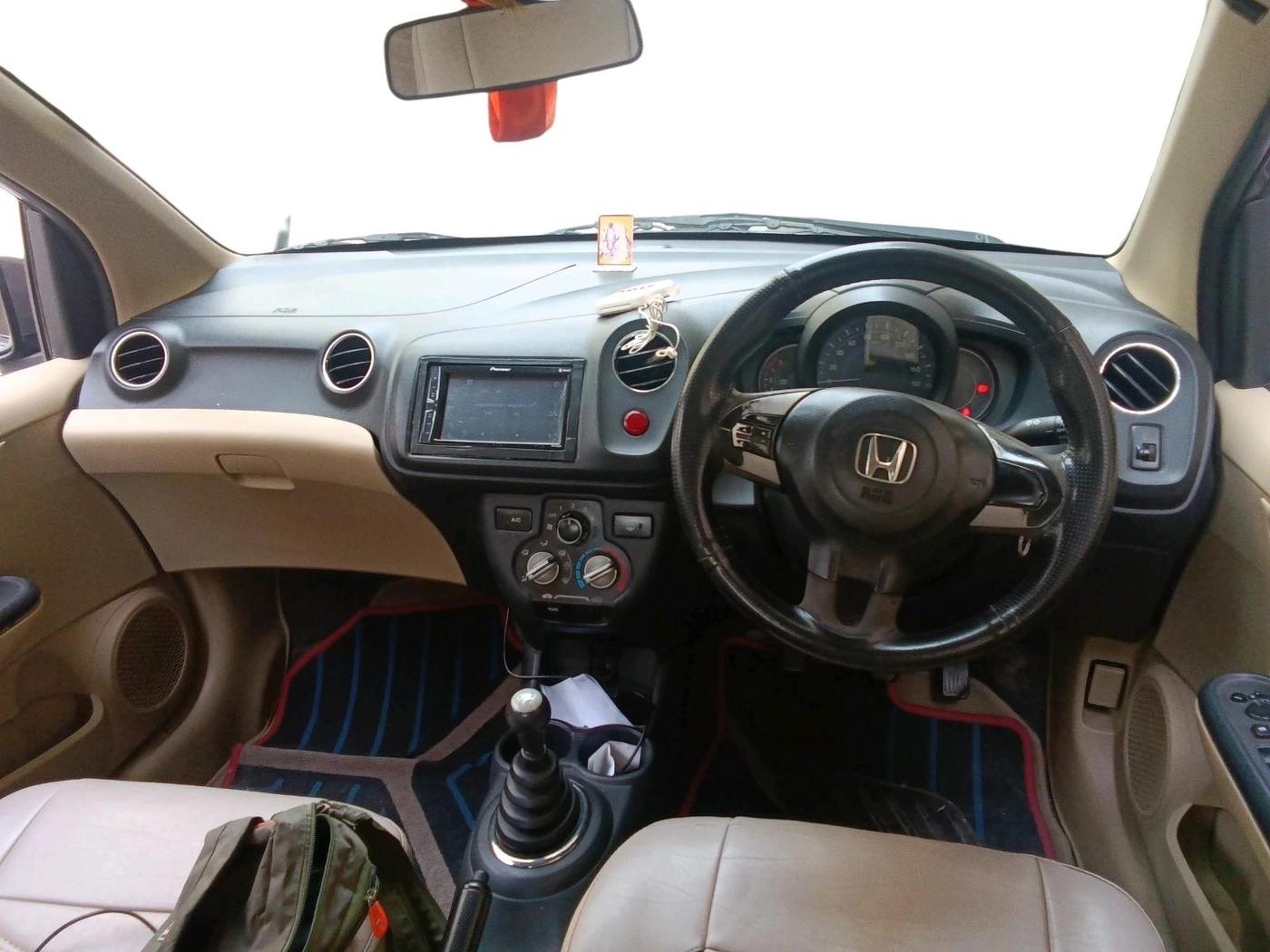 2014 Honda Amaze 1.5L I-DTEC SX, Diesel, Manual, 2,90,851 km, interior