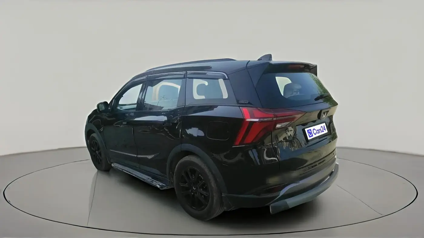 2024 Mahindra XUV700 AX 7 Luxury Pack Petrol AT 6 STR, Petrol, Automatic, 23,400 km, exterior
