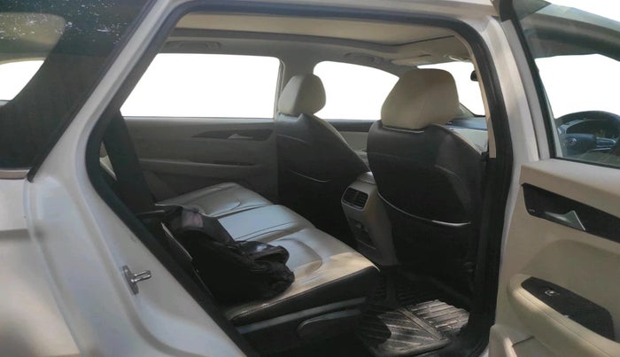 2021 MG HECTOR SHARP HYBRID 1.5 PETROL, Petrol, Manual, 1,33,539 km, interior