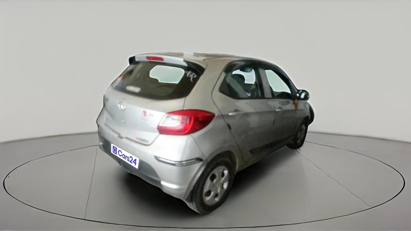 2017 Tata Tiago XT PETROL, Petrol, Manual, 63,696 km, exterior