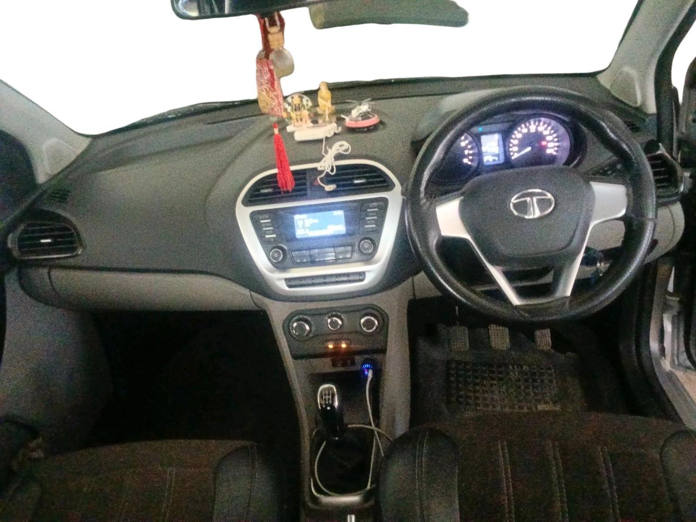 2017 Tata Tiago XT PETROL, Petrol, Manual, 63,696 km, interior