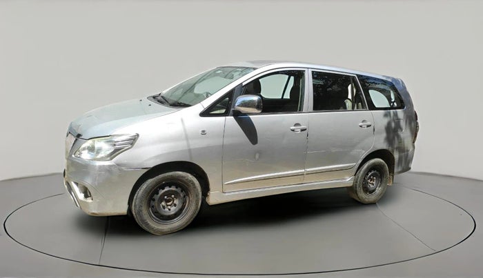 2014 Toyota Innova 2.5 GX 7 STR, Diesel, Manual, 1,92,912 km, exterior