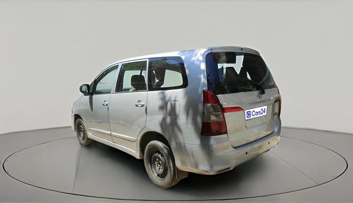 2014 Toyota Innova 2.5 GX 7 STR, Diesel, Manual, 1,92,912 km, exterior