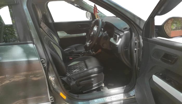 2024 Tata PUNCH Accomplished Plus AMT, Petrol, Automatic, 18,691 km, interior