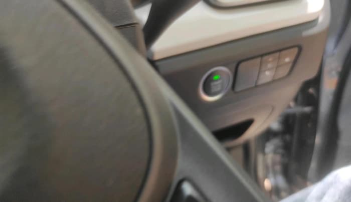 2024 Tata PUNCH Accomplished Plus AMT, Petrol, Automatic, 18,691 km, interior