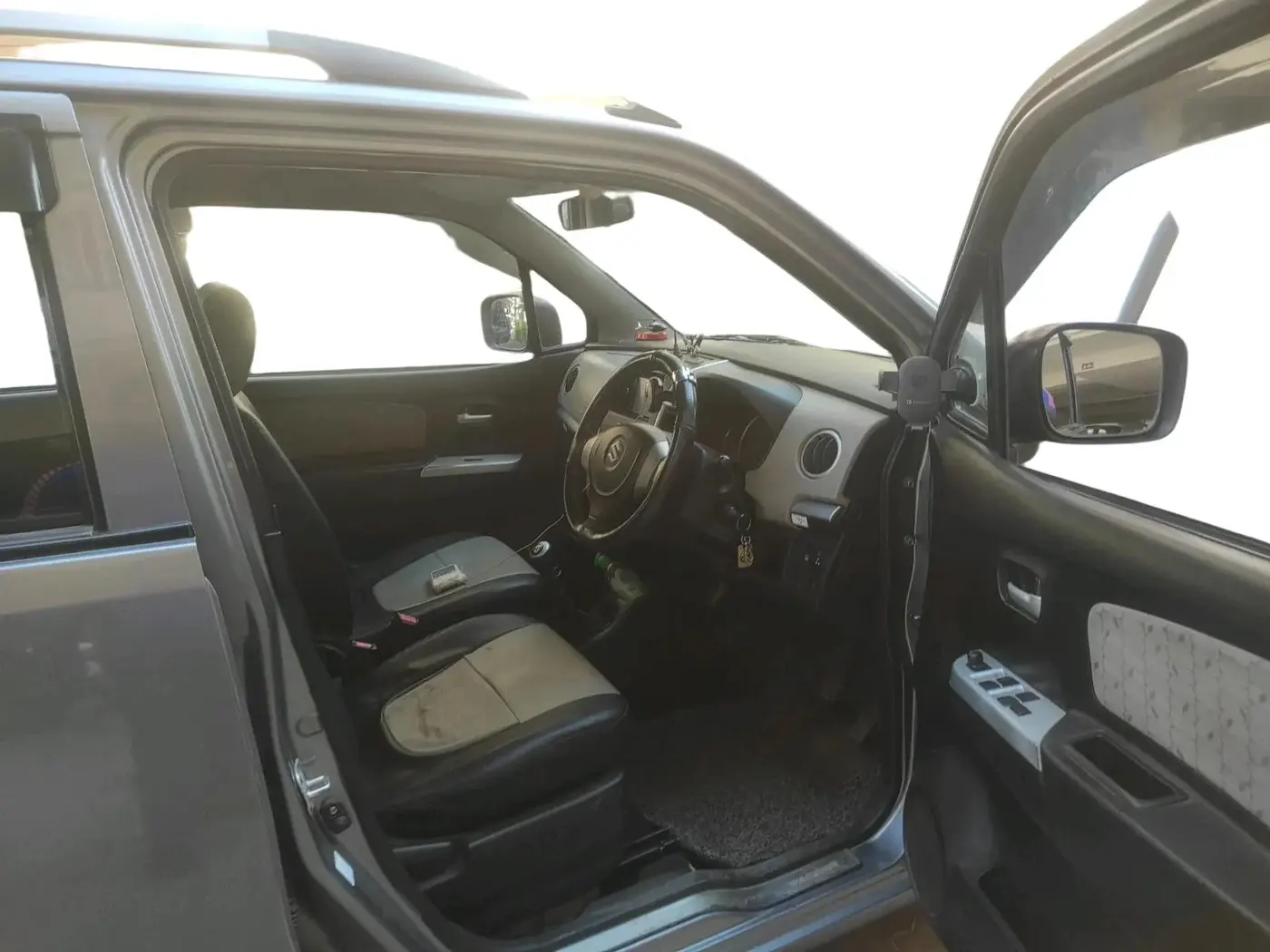 2015 Maruti Wagon R 1.0 VXI, Petrol, Manual, 57,510 km, interior