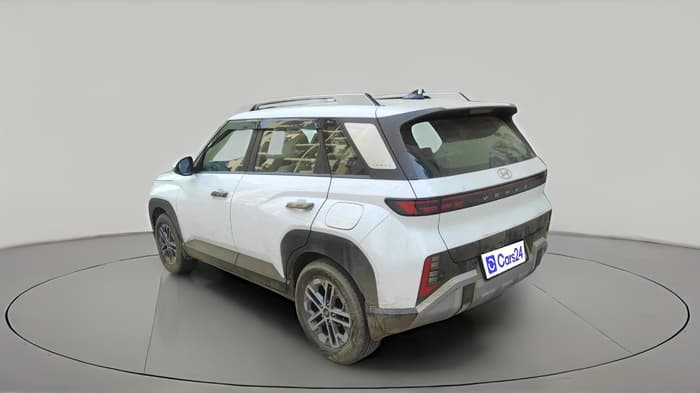 2025 Hyundai VENUE HX 5 1.2 Petrol MT, CNG, Manual, 13,914 km, exterior