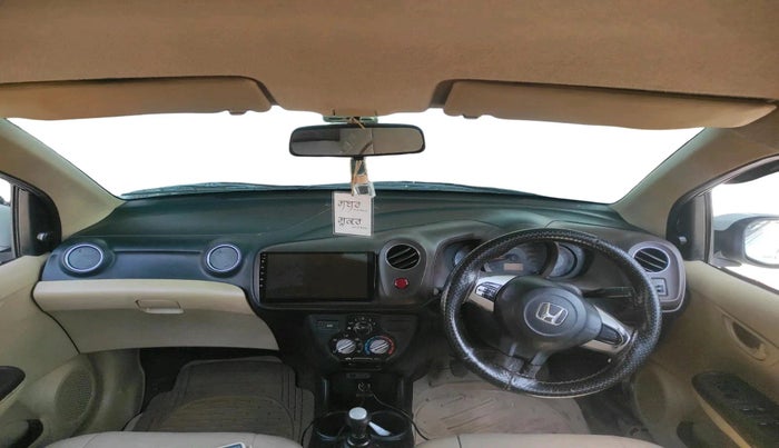 2013 Honda Amaze 1.5L I-DTEC S, Diesel, Manual, 1,22,121 km, interior