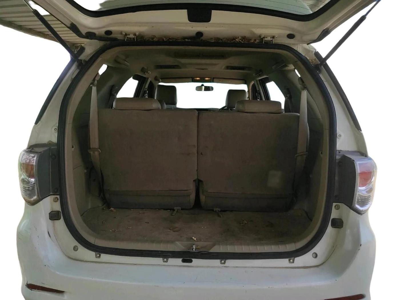 2014 Toyota Fortuner 3.0 4X2 AT, Diesel, Automatic, 2,74,675 km, exterior
