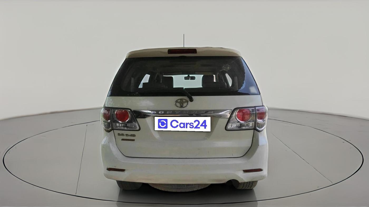 2014 Toyota Fortuner 3.0 4X2 AT, Diesel, Automatic, 2,74,675 km, exterior