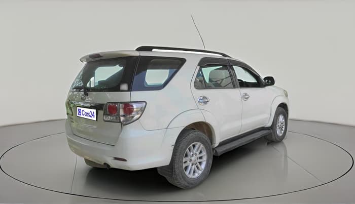 2014 Toyota Fortuner 3.0 4X2 AT, Diesel, Automatic, 2,74,675 km, exterior