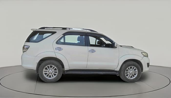 2014 Toyota Fortuner 3.0 4X2 AT, Diesel, Automatic, 2,74,675 km, exterior