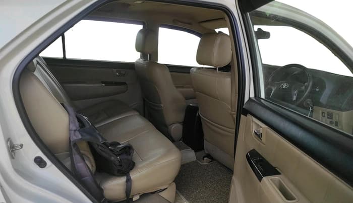 2014 Toyota Fortuner 3.0 4X2 AT, Diesel, Automatic, 2,74,675 km, interior