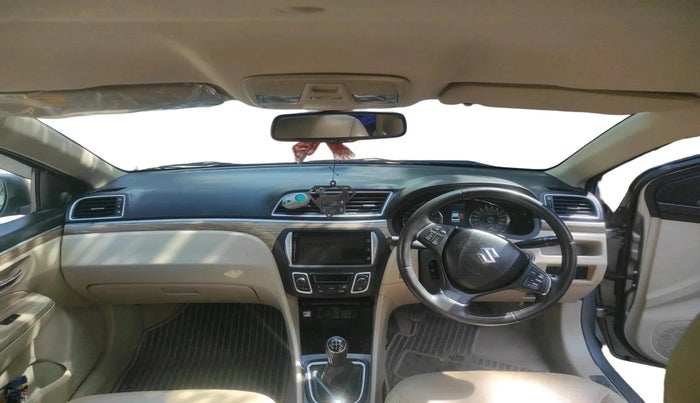 2020 Maruti Ciaz ALPHA 1.5 SHVS PETROL, Petrol, Manual, 43,923 km, interior