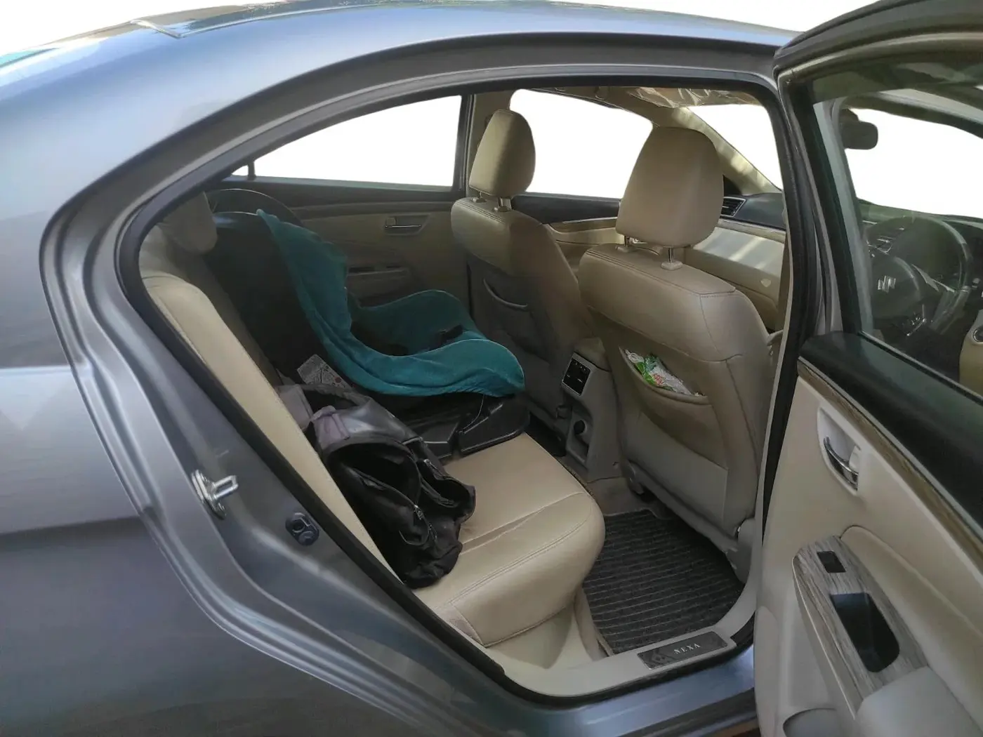 2020 Maruti Ciaz ALPHA 1.5 SHVS PETROL, Petrol, Manual, 43,923 km, interior