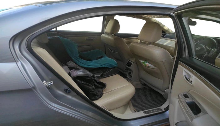 2020 Maruti Ciaz ALPHA 1.5 SHVS PETROL, Petrol, Manual, 43,923 km, interior