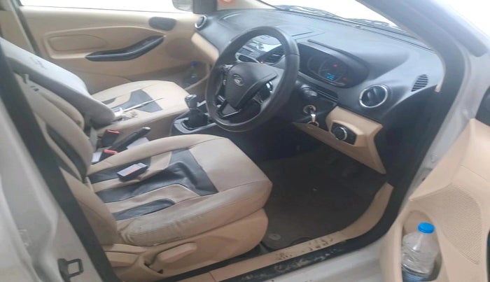 2017 Ford Figo Aspire TITANIUM 1.2 PETROL, Petrol, Manual, 84,100 km, interior