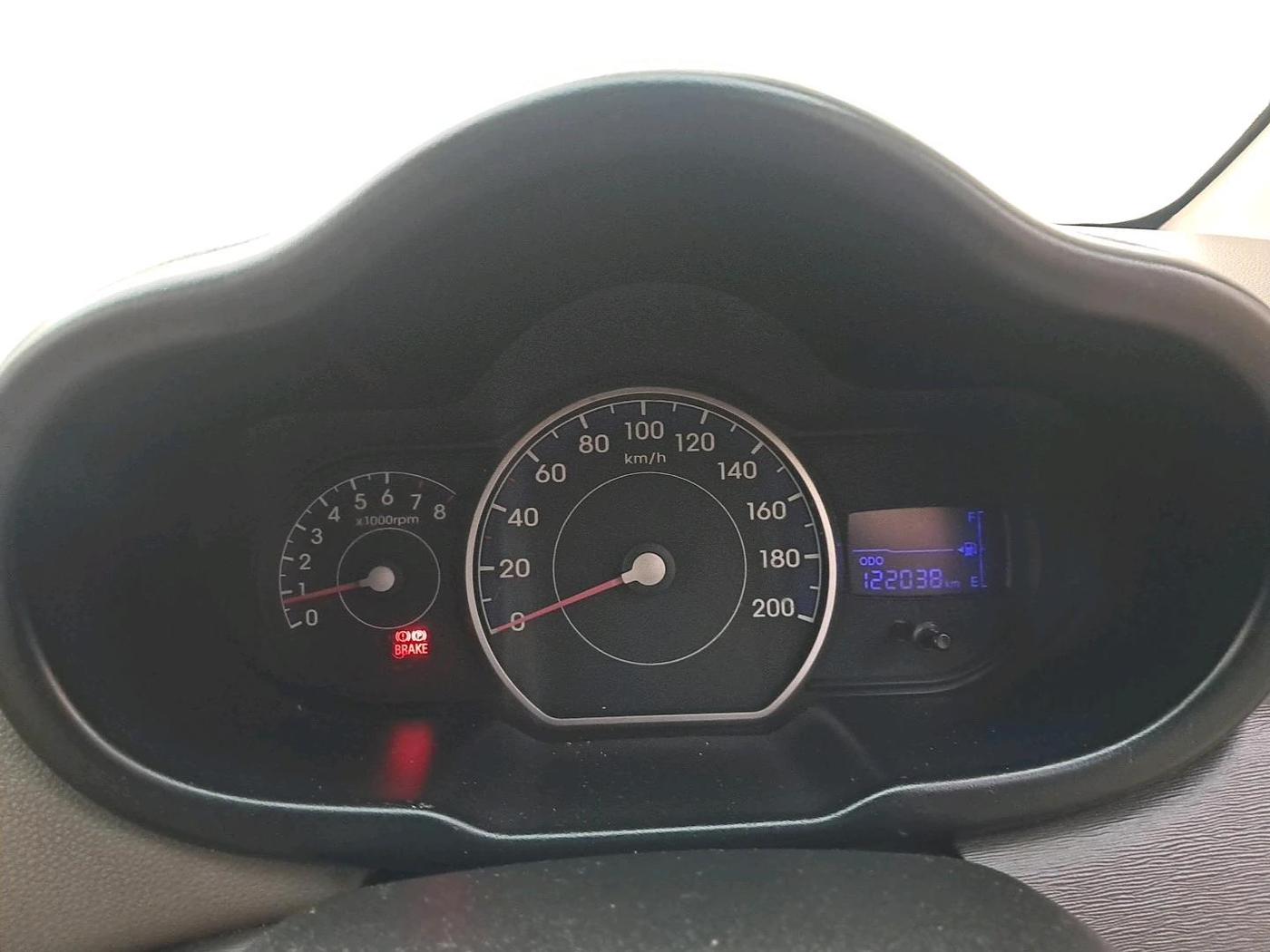 2011 Hyundai i10 MAGNA 1.2, Petrol, Manual, 1,22,038 km, interior