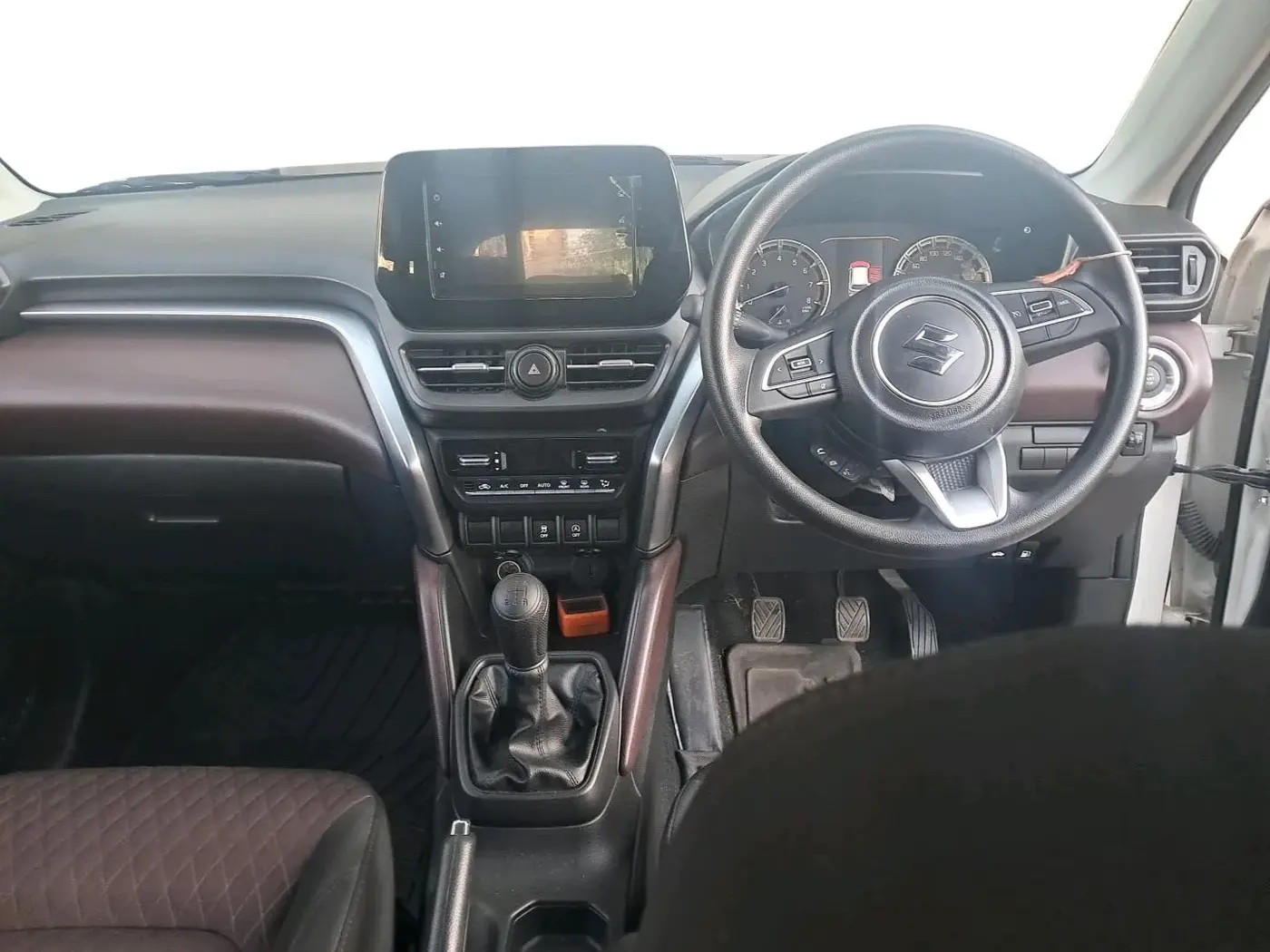 2025 Maruti Grand Vitara DELTA SMART HYBRID, Petrol, Manual, 5,373 km, interior