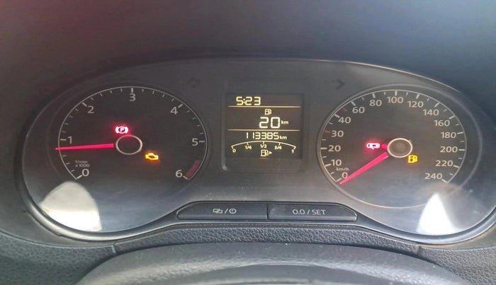 2014 Volkswagen Polo HIGHLINE1.5L, Diesel, Manual, 1,13,385 km, interior