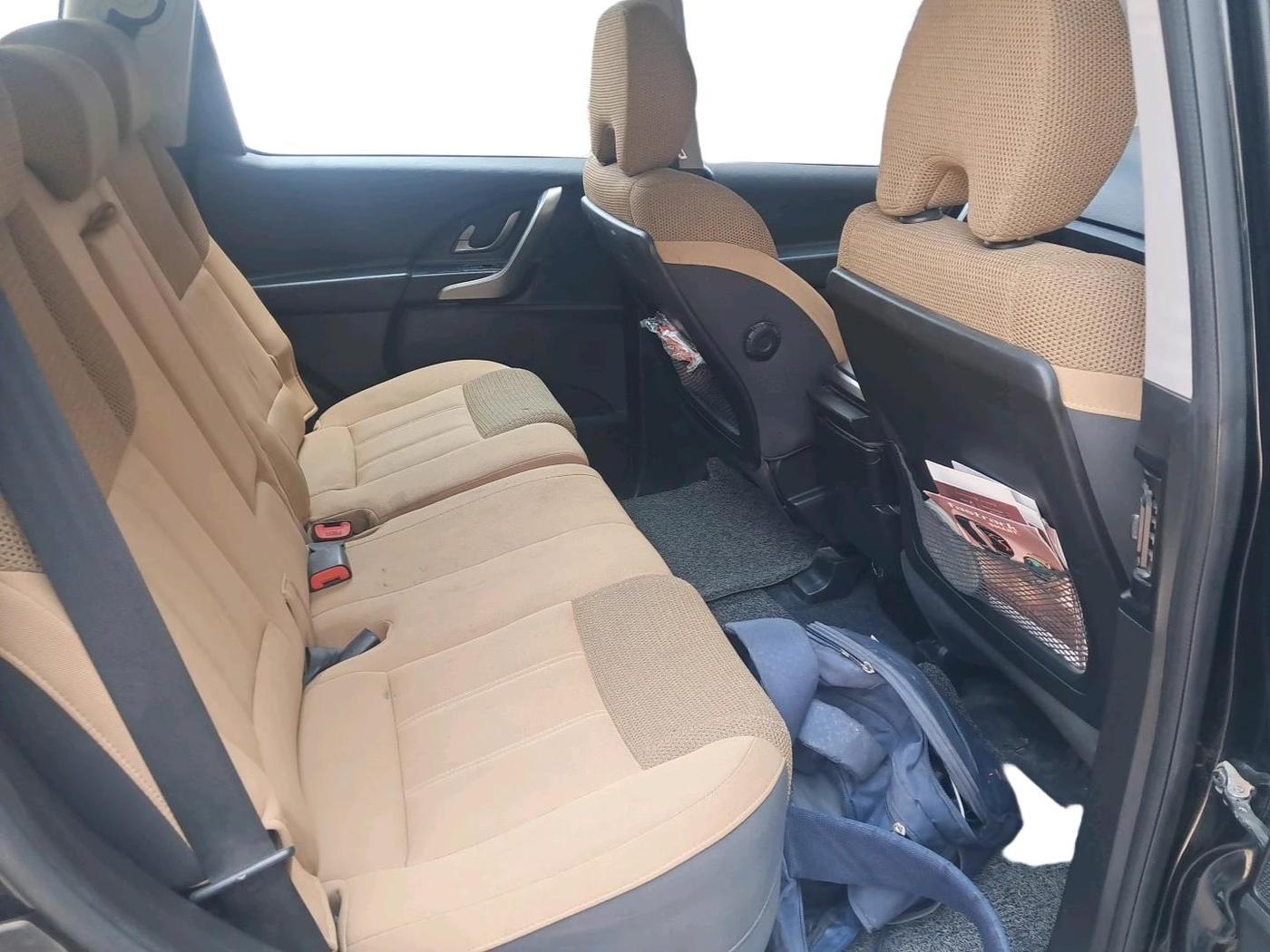 2019 Mahindra XUV500 W9 AT, Diesel, Automatic, 72,851 km, interior