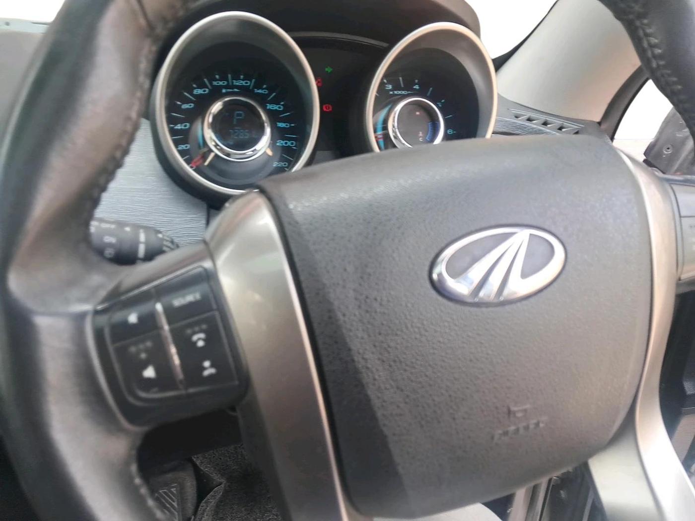 2019 Mahindra XUV500 W9 AT, Diesel, Automatic, 72,851 km, interior