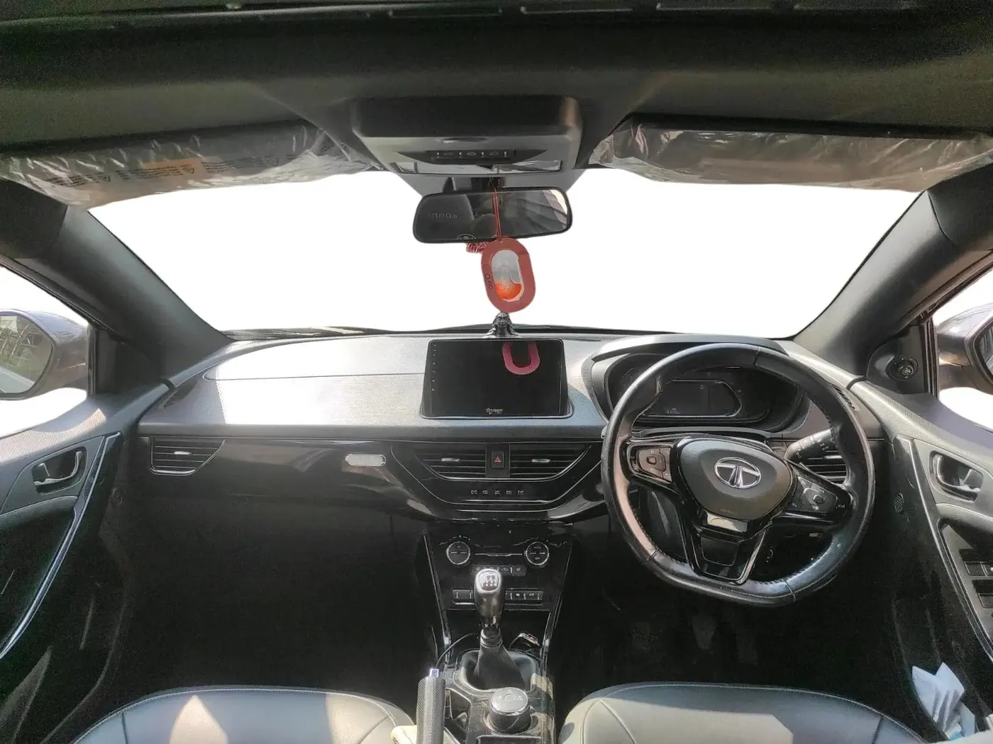 2021 Tata NEXON XZ PLUS (O) DIESEL DARK EDITION, Diesel, Manual, 91,606 km, interior