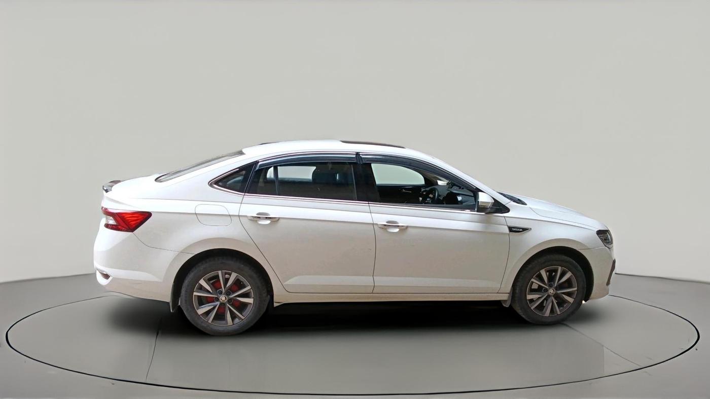 2022 Skoda SLAVIA STYLE 1.5L TSI MT, Petrol, Manual, 49,191 km, exterior
